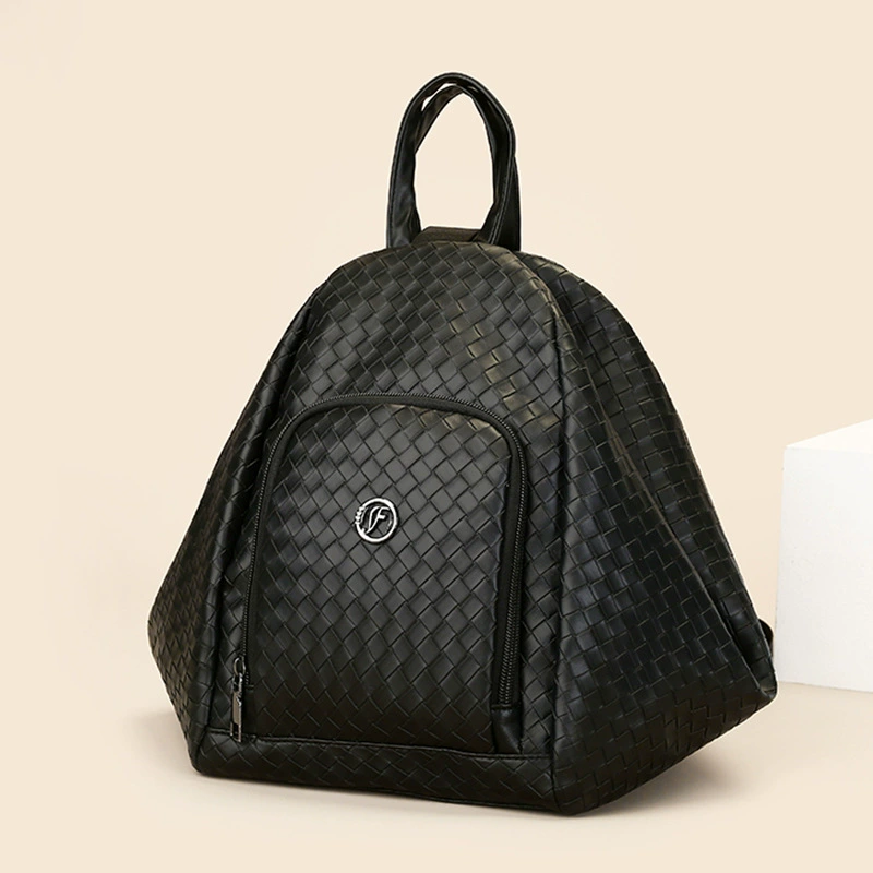 手工編織系列，耐刮耐磨超有質感，拉鏈定制五金，肩帶可調節，裸包自重超輕，出門超方便