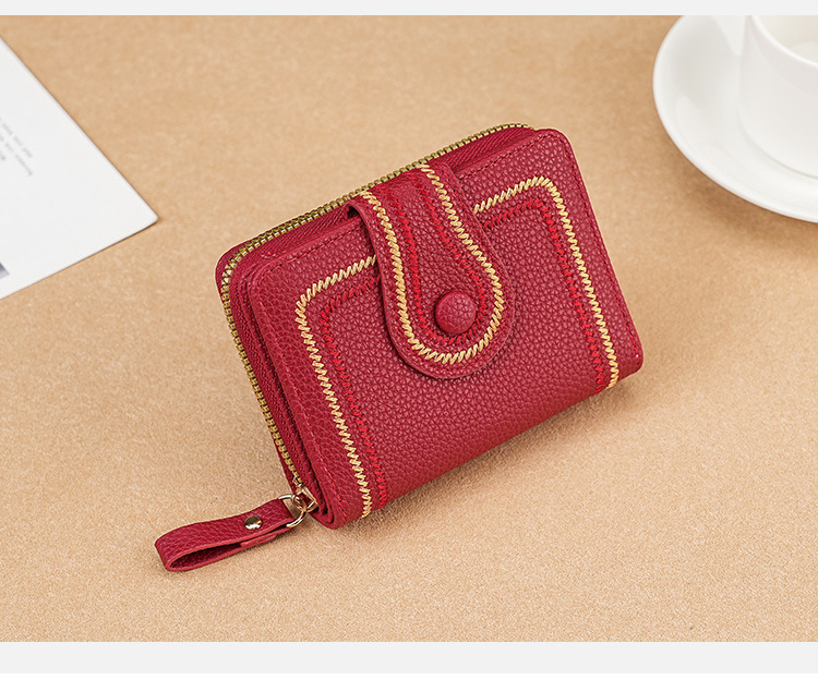 ミニサイズなので持ち運びやすく、ヘッドフォン、アクセサリー、ID カード、小さなアクセサリーを持ち運ぶのに最適です。