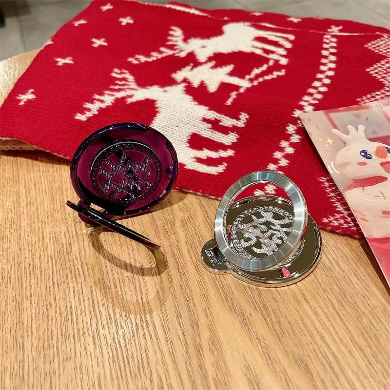 可折疊設計，揣進包裡不佔空間，鏡面 + 水鑽花紋設計，既是手機支架也是桌面小擺件